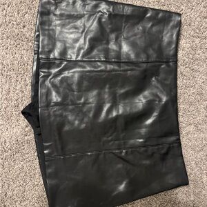 Abercrombie & Fitch  Black Leather Skort
